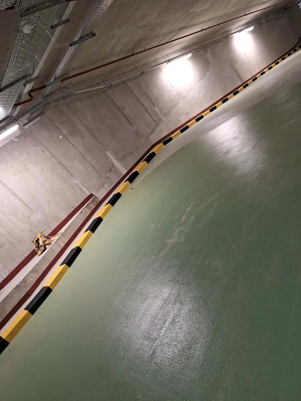 Parkolófestés és útfestés referencia munka 7 - profi kivitelezés