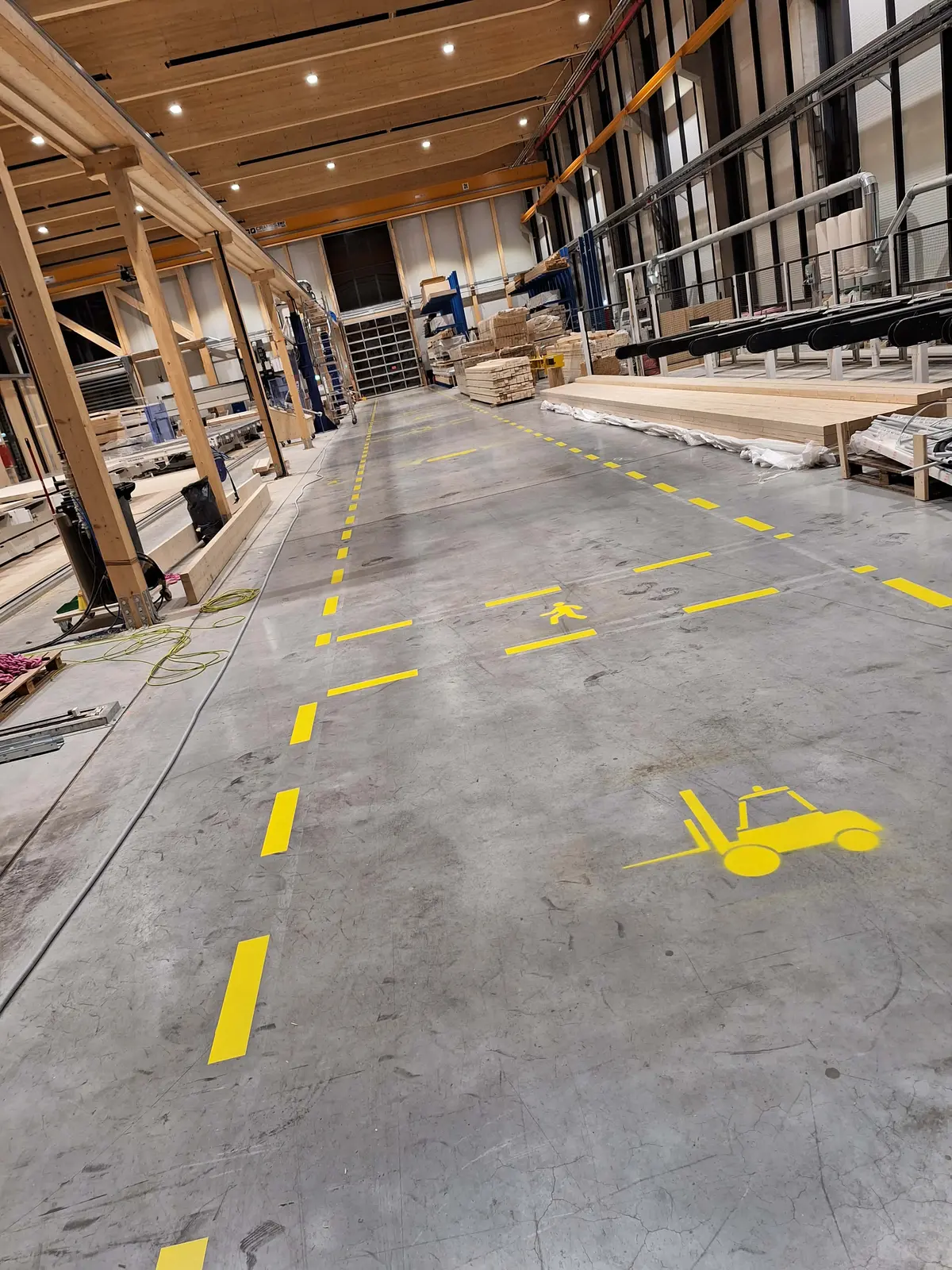 Parkolófestés és útfestés referencia munka 27 - profi kivitelezés