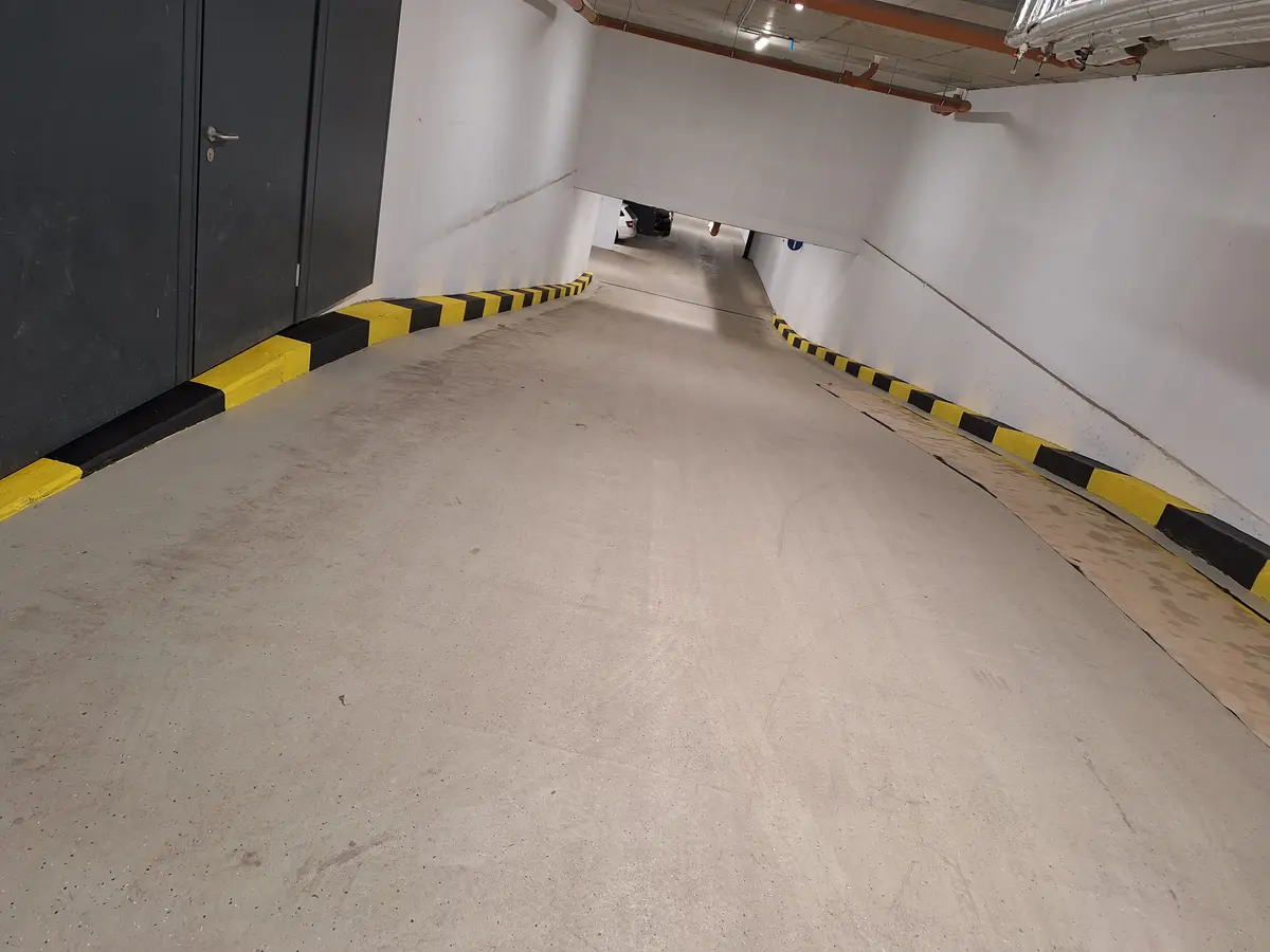 Parkolófestés és útfestés referencia munka 28 - profi kivitelezés